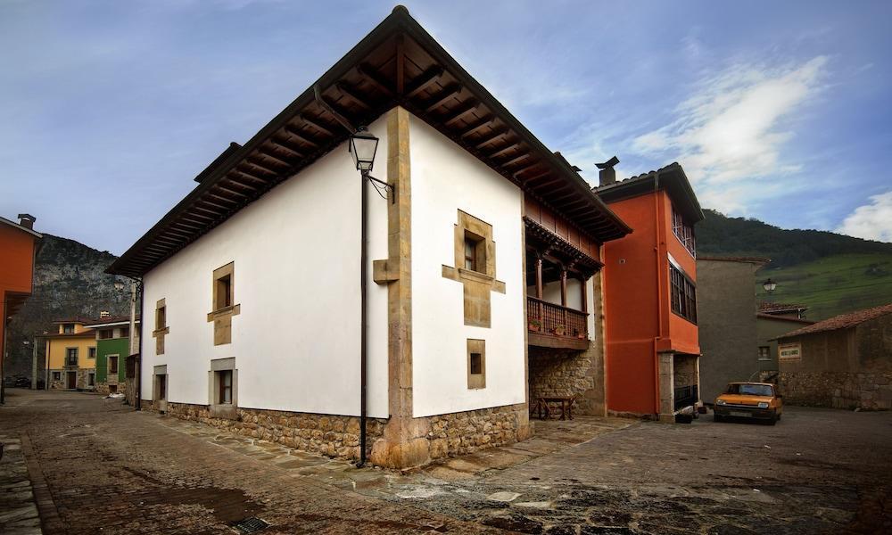 Hotel Picos de Europa Arenas De Cabrales Exterior foto